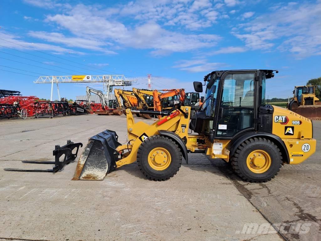 CAT 906 (Bucket + Forks) Rataslaadurid
