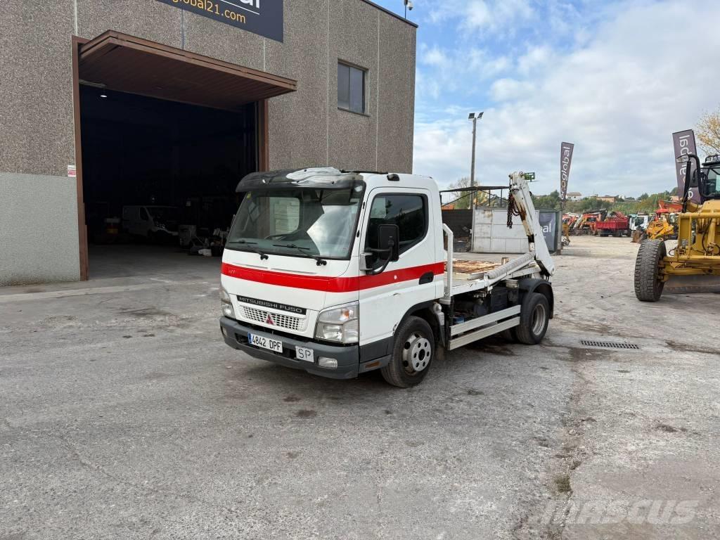 Mitsubishi FUSO Konteinerveokid