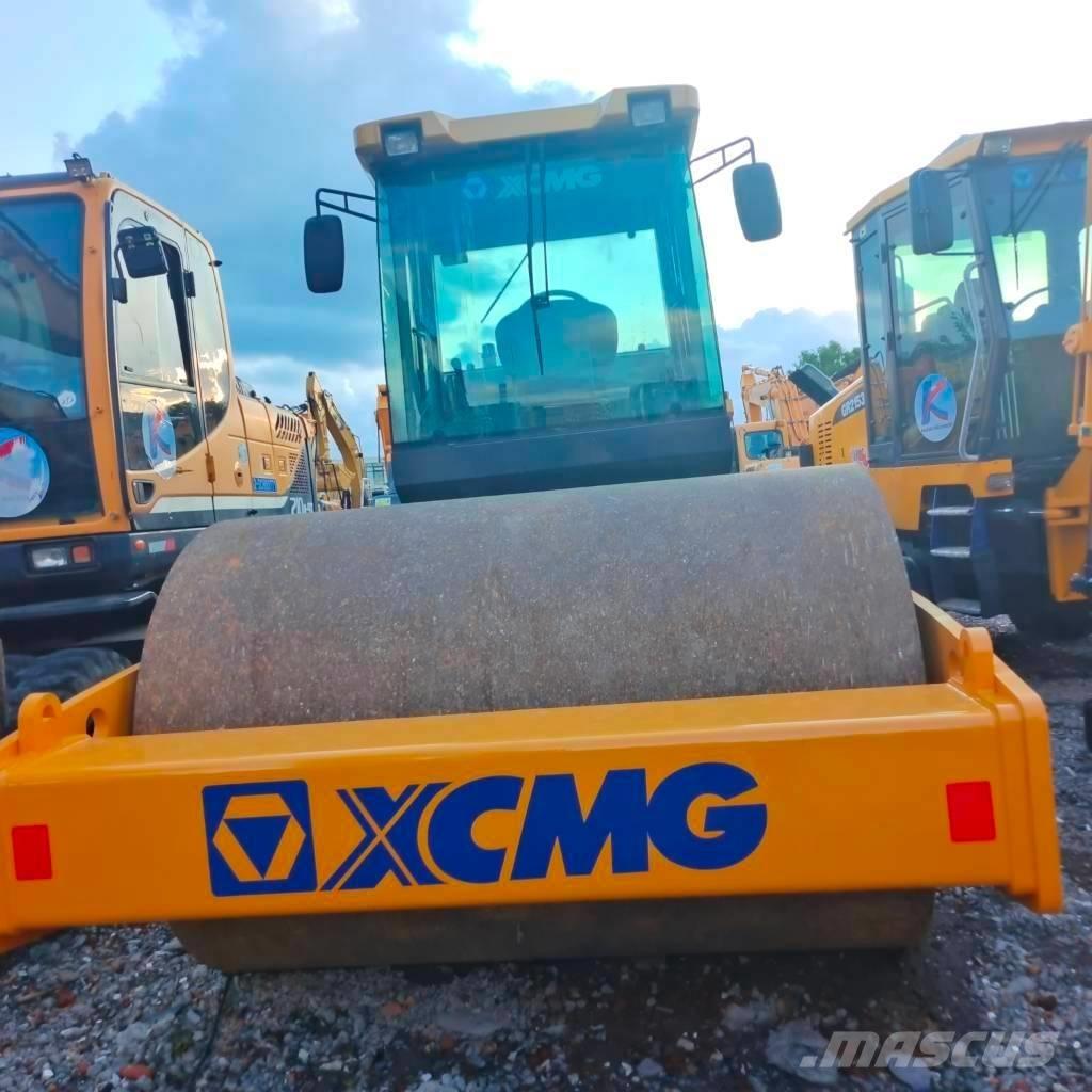 XCMG XS 183 J Ühe trumliga rullid