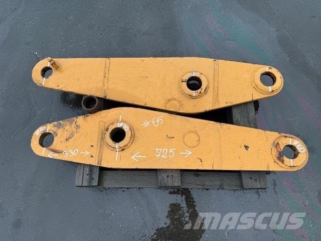 CNH BUCKET LINK Kopad