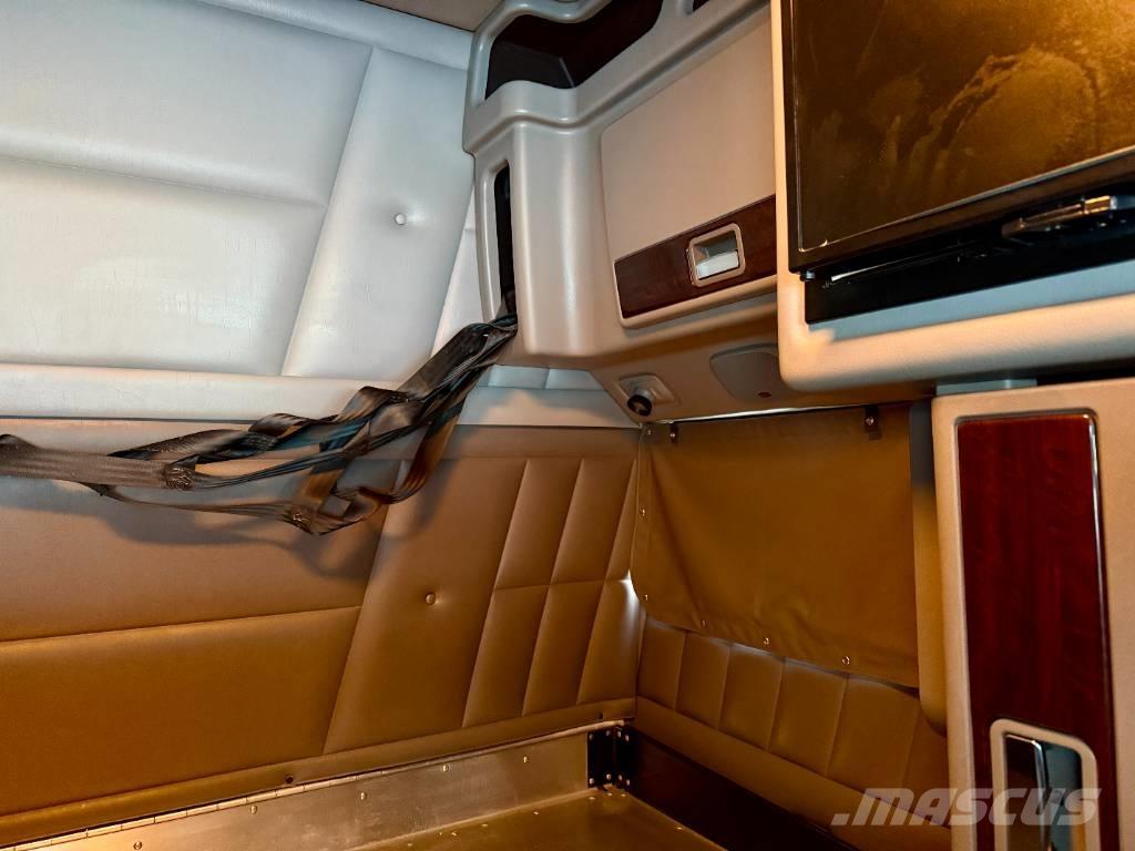 Peterbilt 389 Sadulveokid