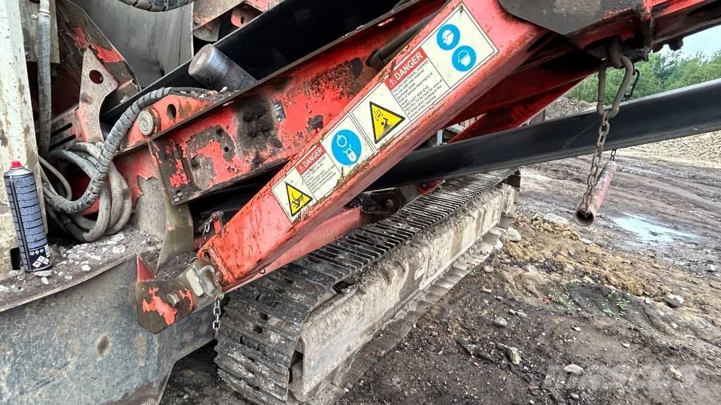 Sandvik QE 341 Iseliikuvad sõelad