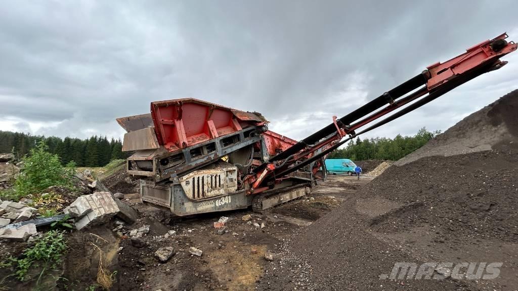 Sandvik QE 341 Iseliikuvad sõelad
