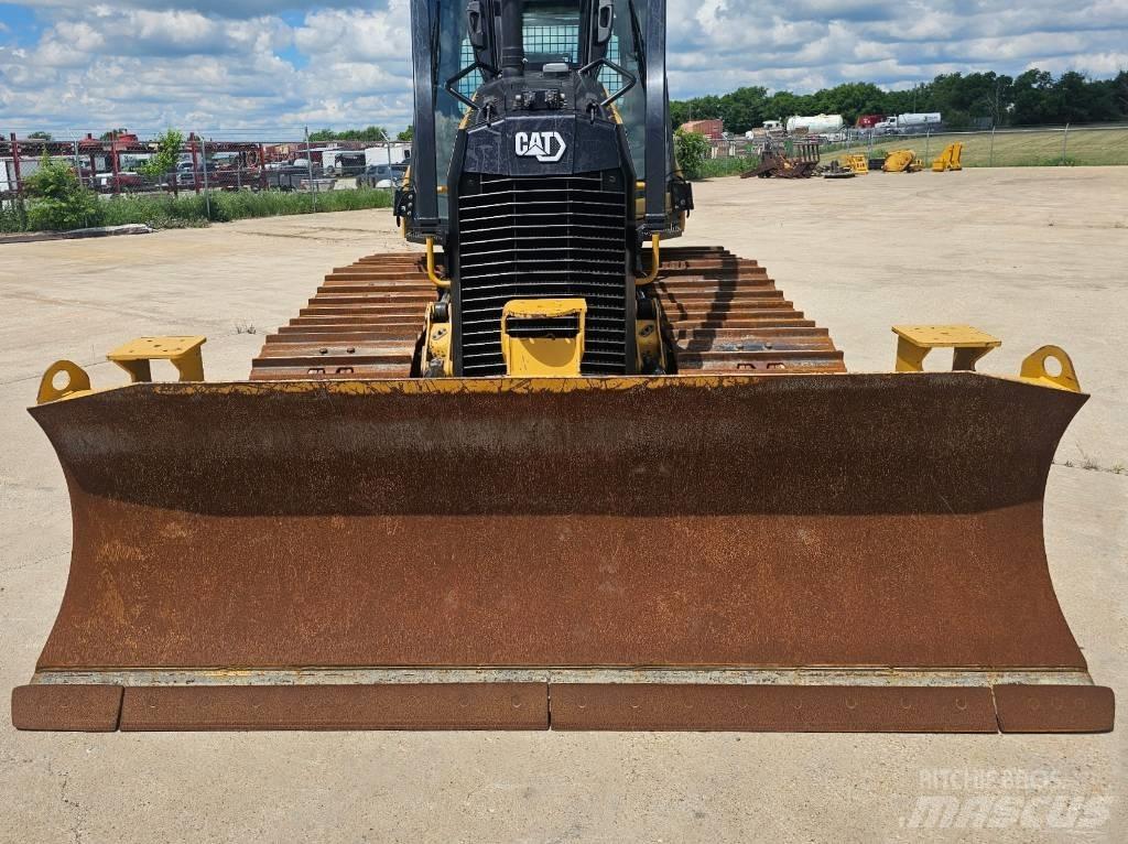 CAT D 3 LGP Buldooserid