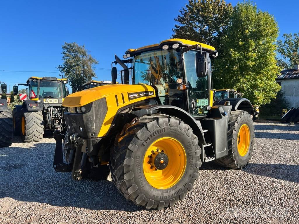 JCB Fastrac 4220 Traktorid