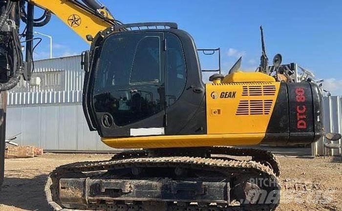  GEAX DTC80 Vertikaalsed puurmasinad