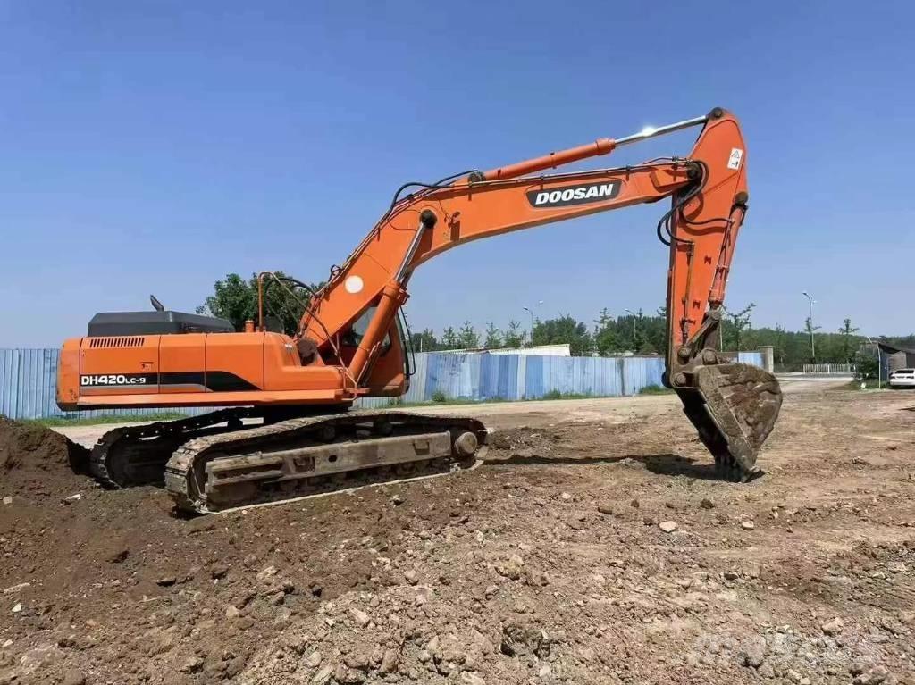 Doosan DH 370 Roomikekskavaatorid