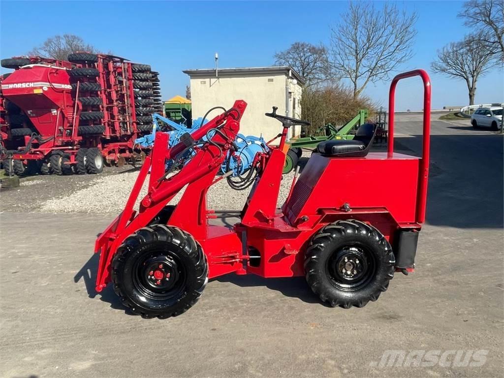 Weidemann 1302 Väikelaadurid