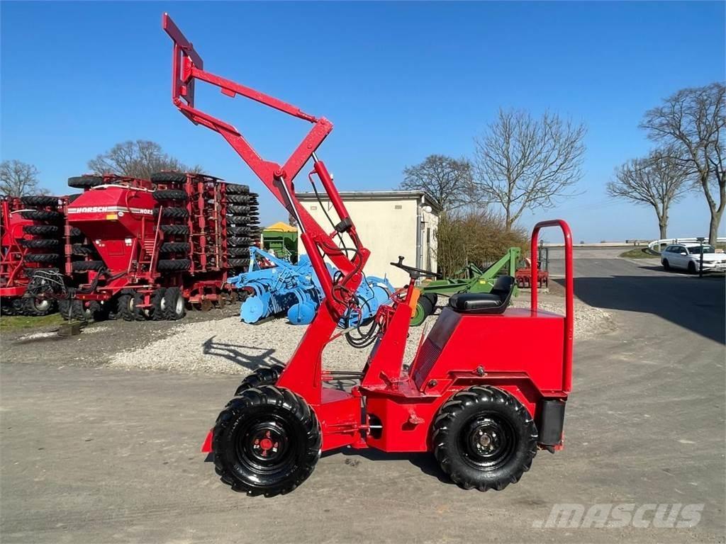 Weidemann 1302 Väikelaadurid