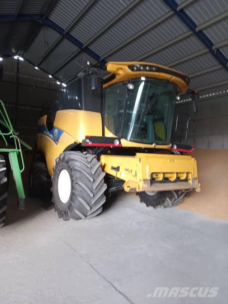 New Holland Cx 6.90 Teraviljakombainid