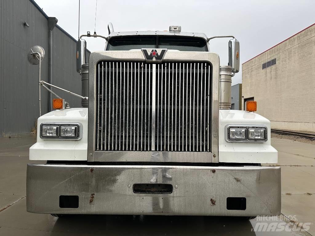 Western Star 4900 SF Sadulveokid