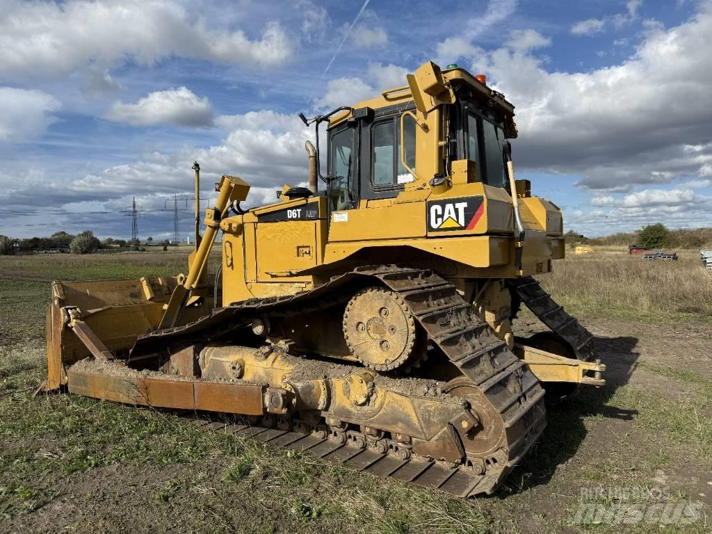 CAT D 6 T LGP Buldooserid