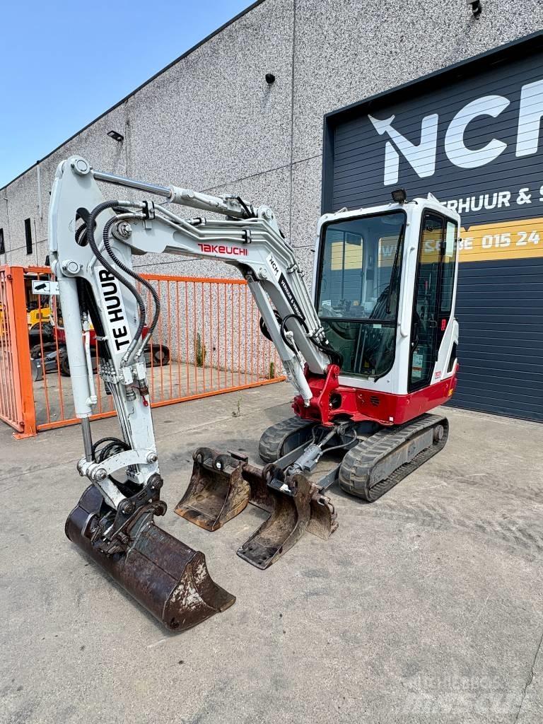 Takeuchi TB 225 Miniekskavaatorid < 7 t