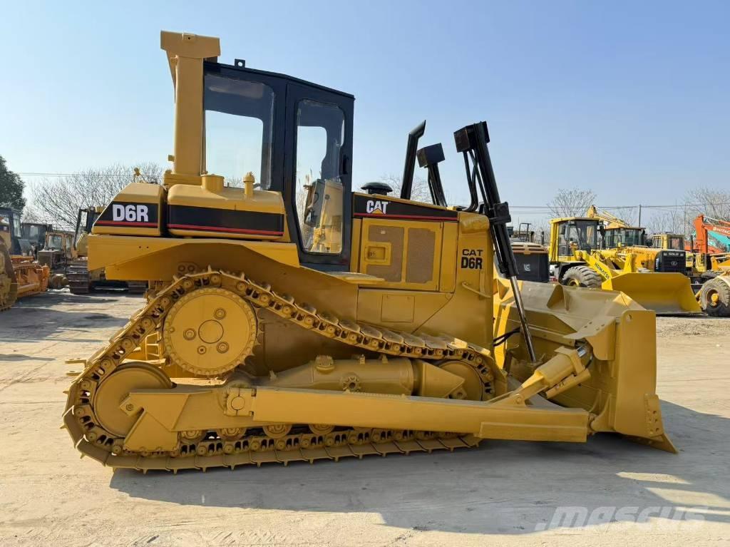 CAT D 6 R Buldooserid