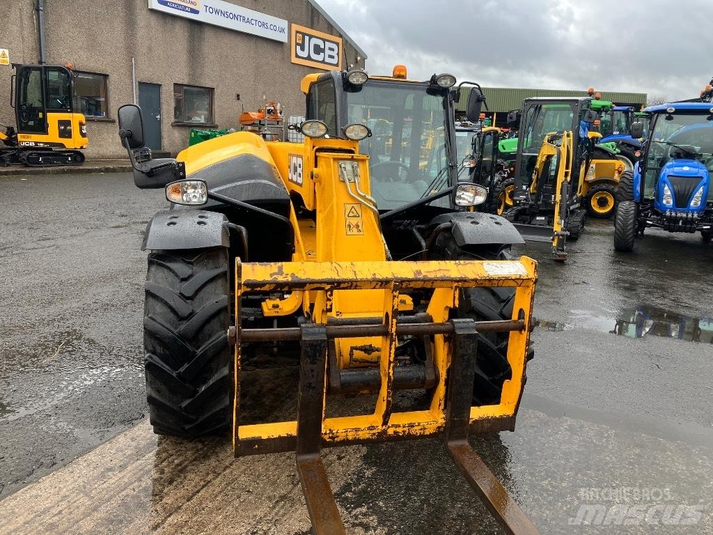 JCB 527-58 Agri Põllumajanduslikud teleskoopkäitlejad