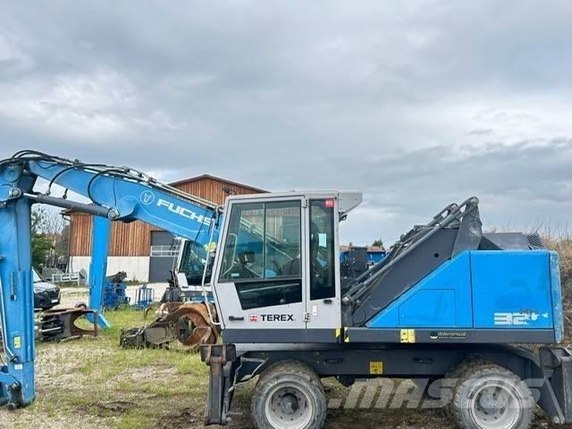 Fuchs MHL 320 Materjalikäitlusmasinad