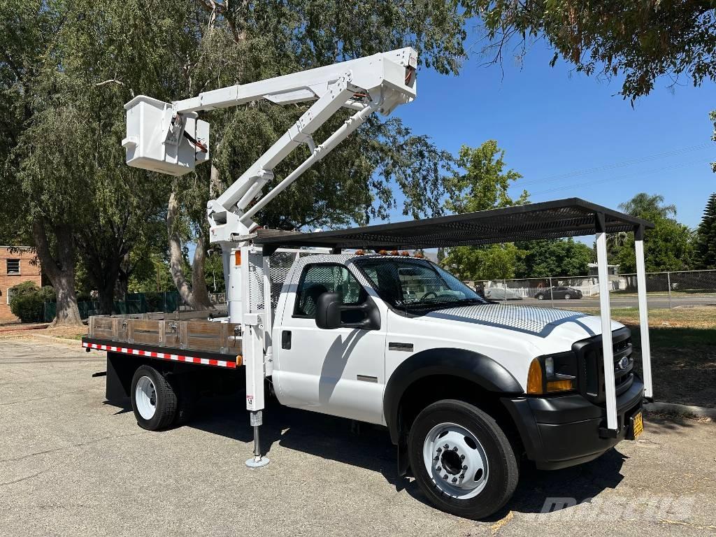 Ford F 550 Auto korvtõstukid