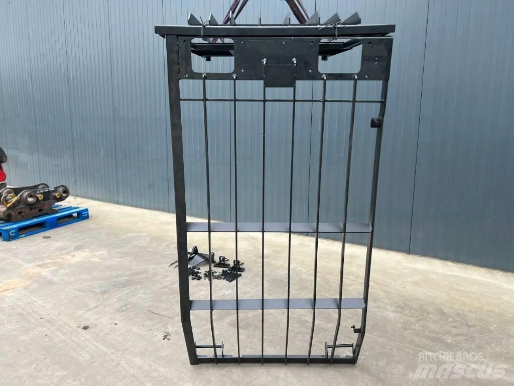 CAT 345C Guard Kabiinid