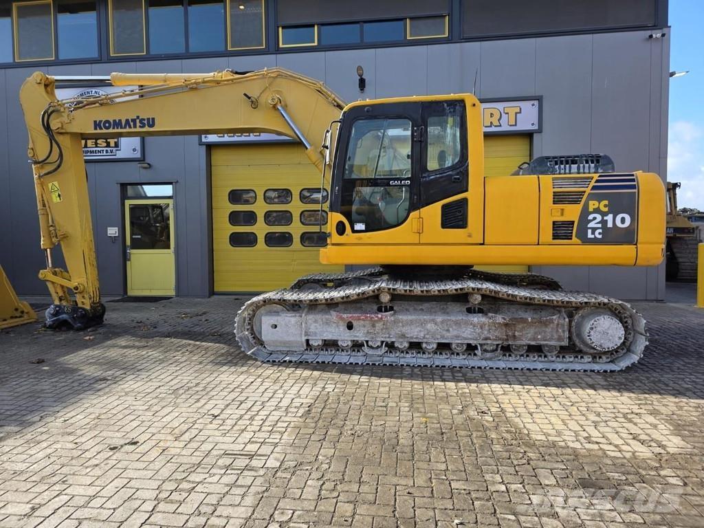 Komatsu PC210LC-8 Roomikekskavaatorid