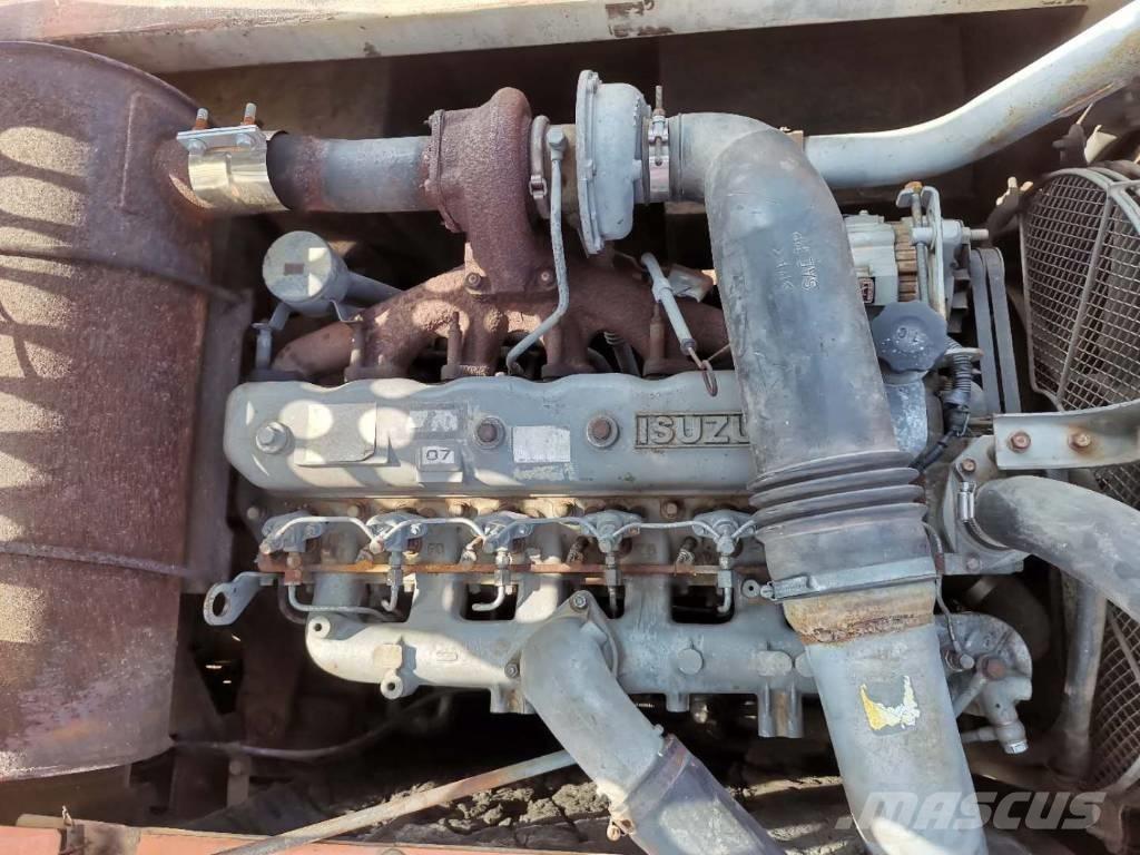 Hitachi ZX 210 W Ratasekskavaatorid