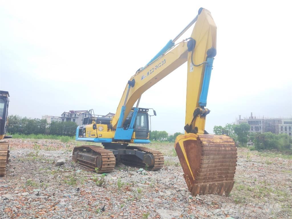 Komatsu PC460-8 Roomikekskavaatorid