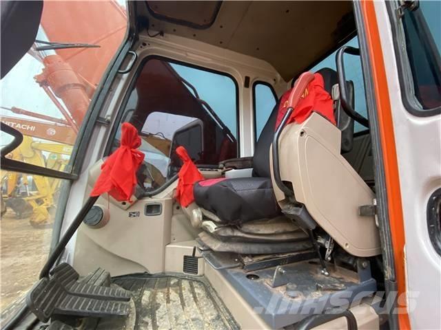 Doosan DH220LC-7 Roomikekskavaatorid