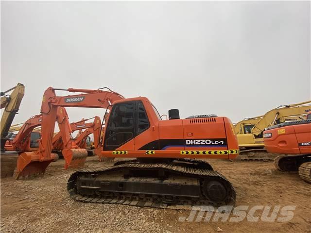 Doosan DH220LC-7 Roomikekskavaatorid