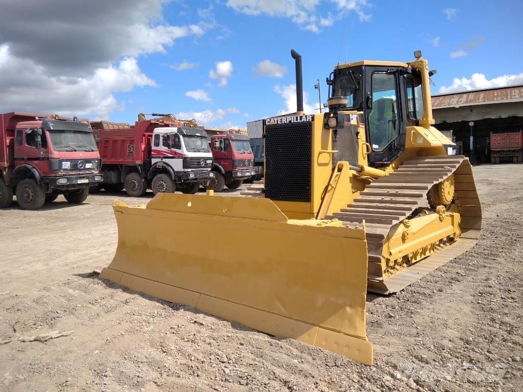 CAT D 6 M LGP Buldooserid