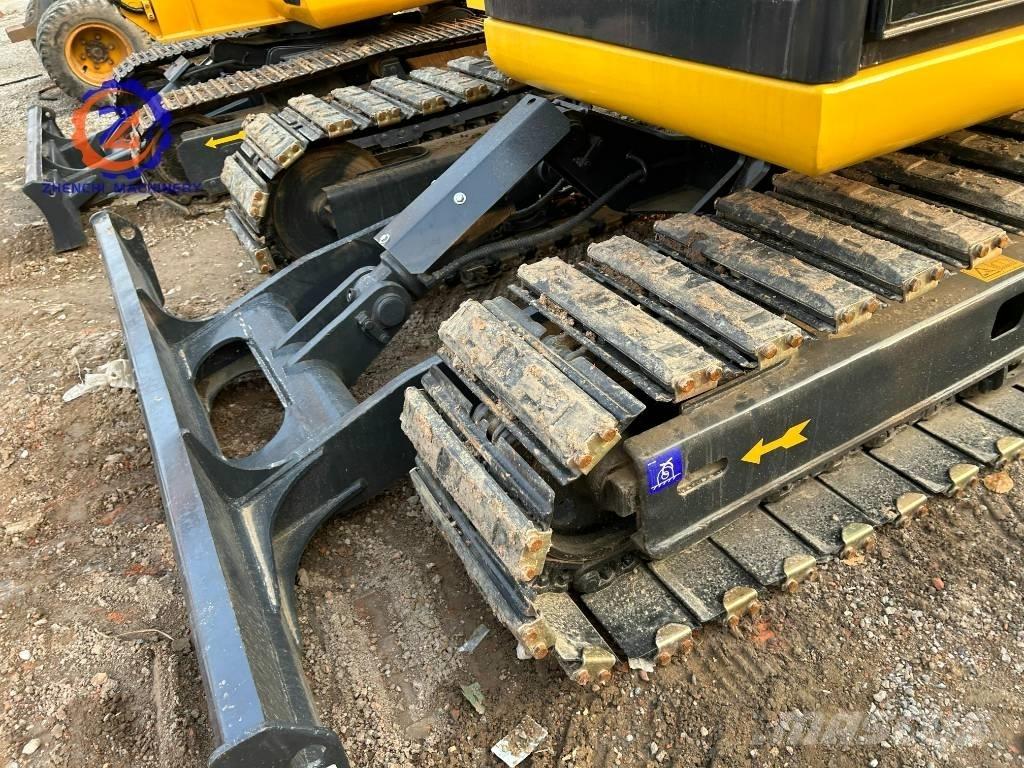 Komatsu PC 70-8 Roomikekskavaatorid