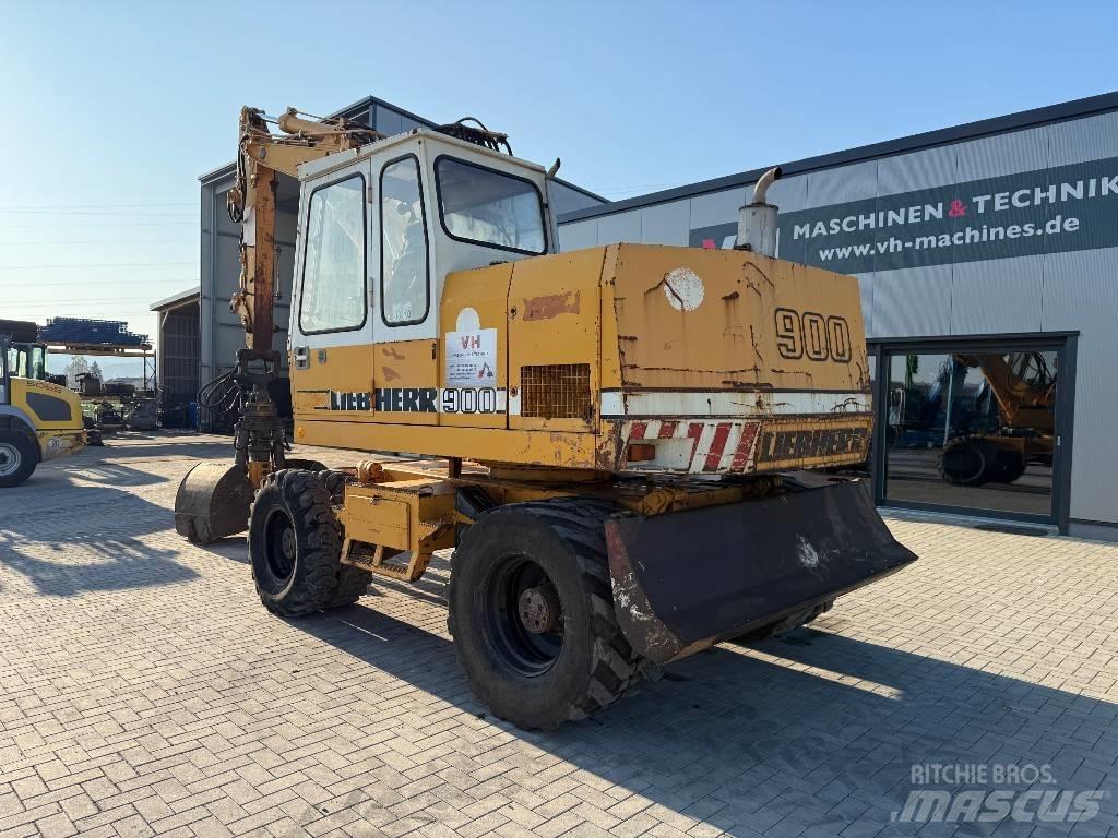 Liebherr A 900 C Ratasekskavaatorid