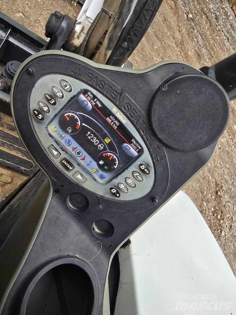Bobcat E 50 Miniekskavaatorid < 7 t