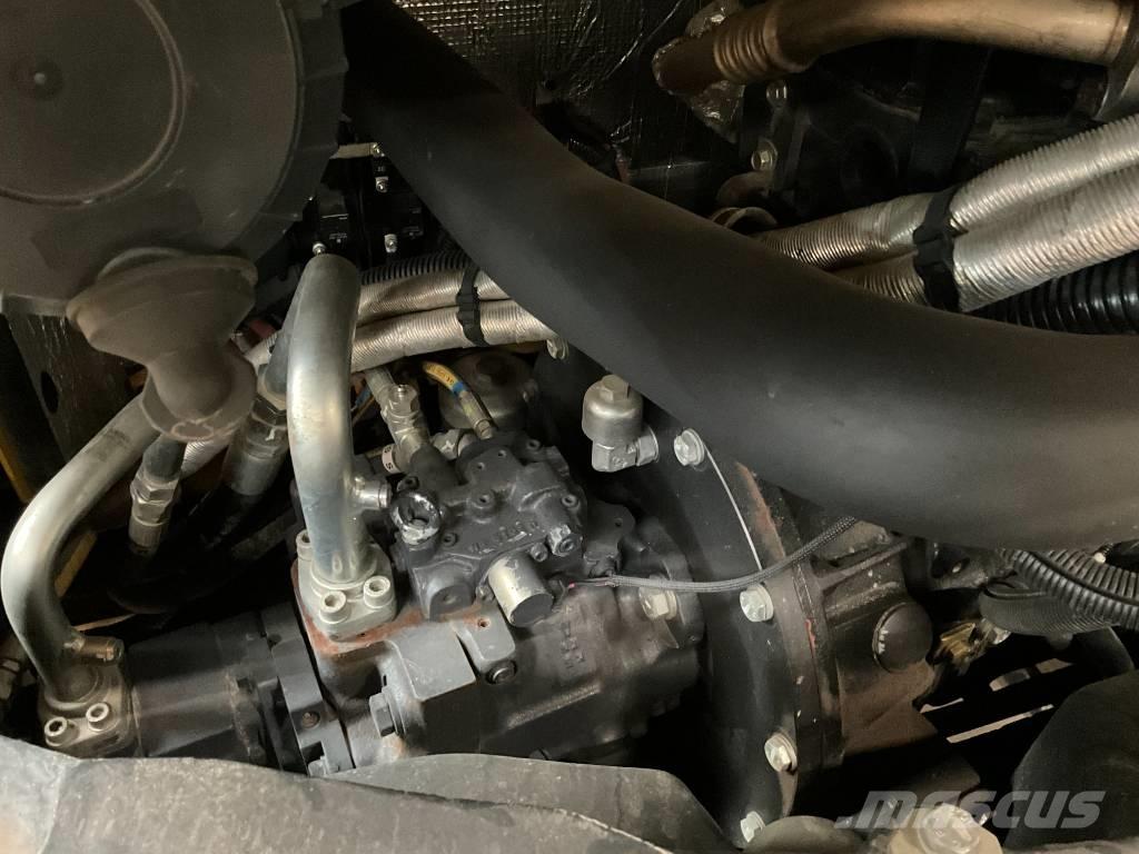 Komatsu PC 80 MR-3 Väikeekskavaatorid 7t-12t