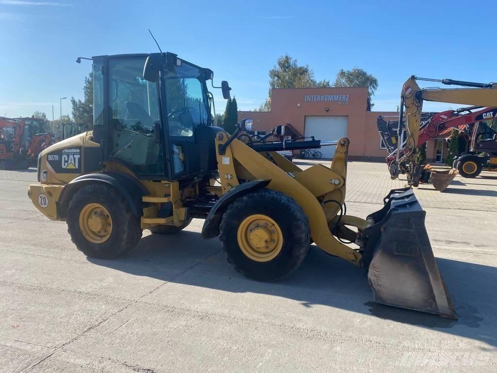 CAT 907 H 2 Rataslaadurid