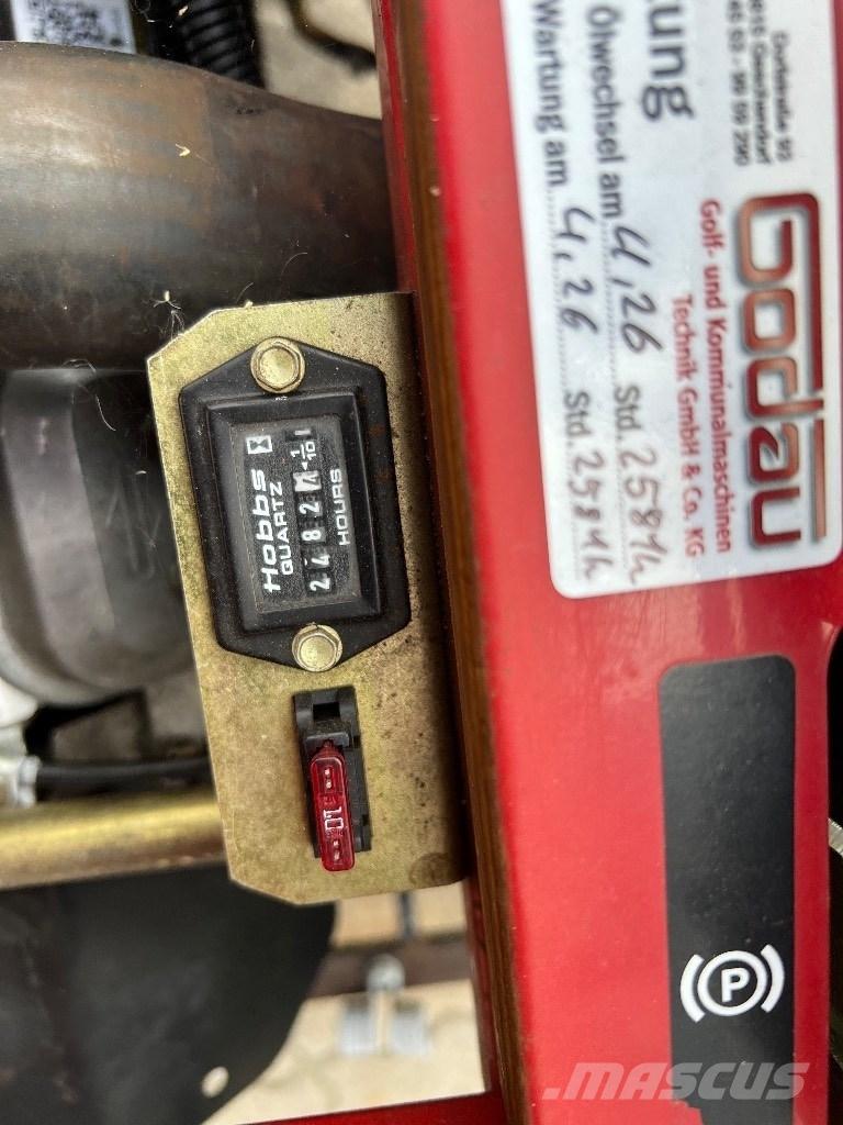 Toro SandPro5020 Punkrite hoolduseadmed