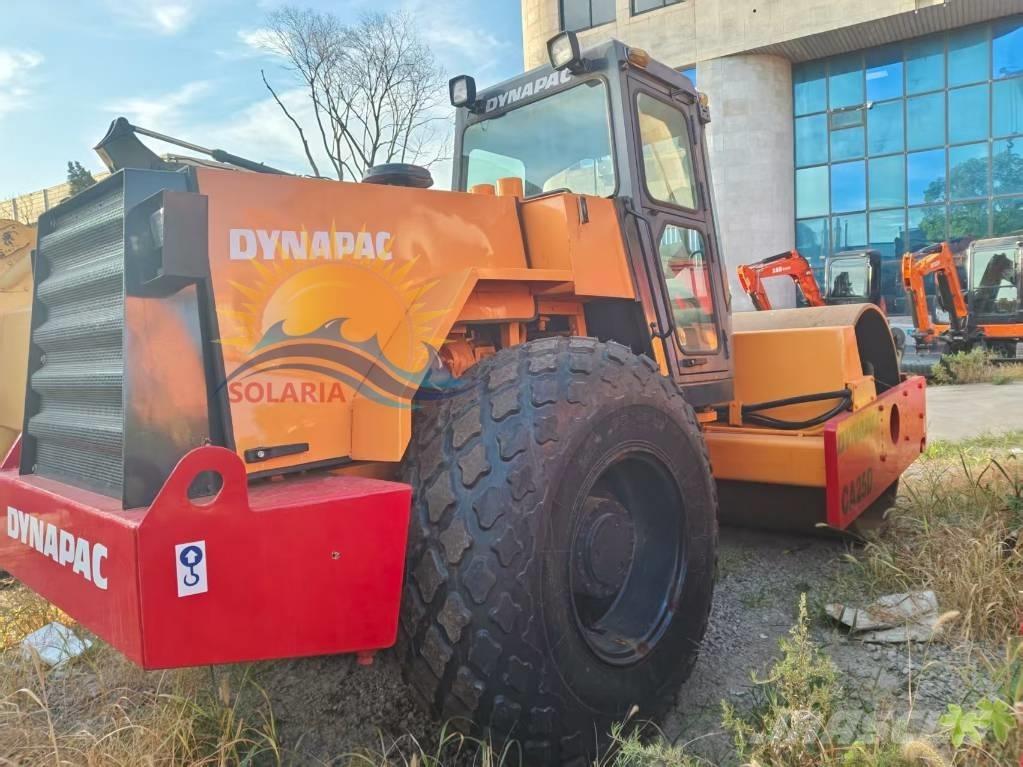 Dynapac CA 25 D Ühe trumliga rullid