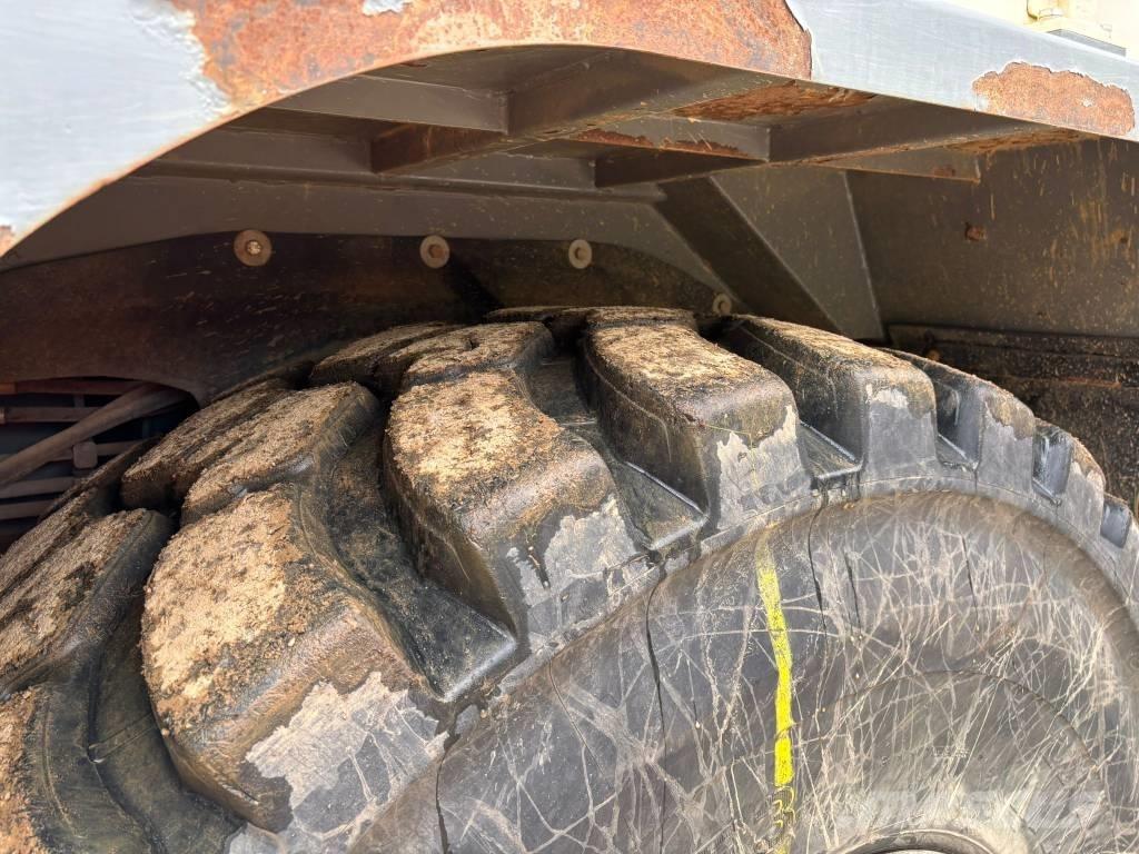Terex TA 400 Liigendraamiga pinnaseveokid