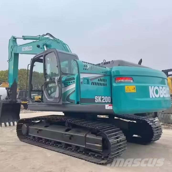 Kobelco SK 200 Roomikekskavaatorid