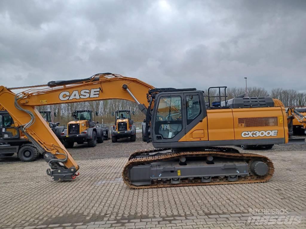 CASE CX 300 E Roomikekskavaatorid