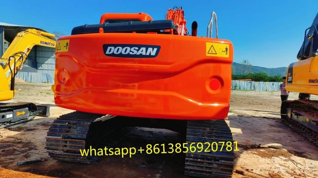 Doosan DX150 Väikeekskavaatorid 7t-12t
