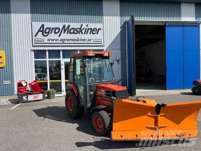 Kubota ST 30 Kompakttraktorid