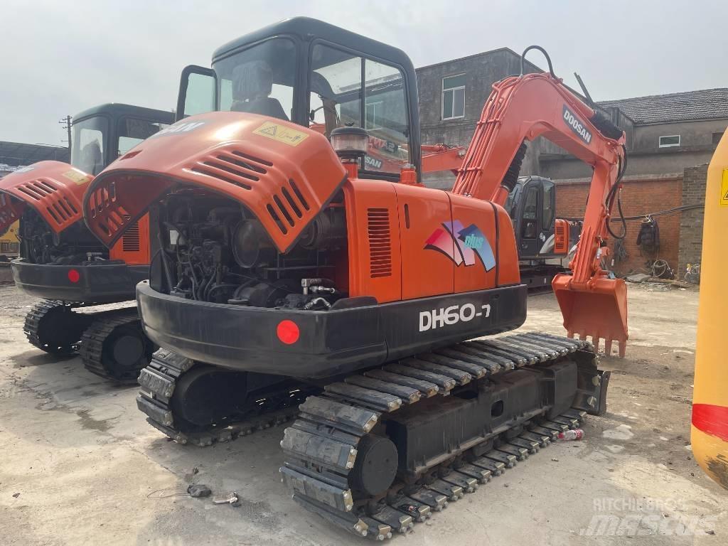 Doosan DH 60 Miniekskavaatorid < 7 t