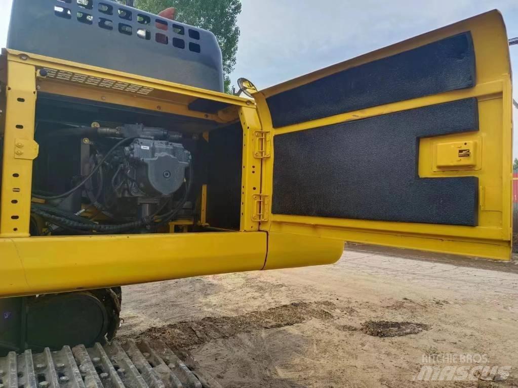 Komatsu PC 400-8 Roomikekskavaatorid