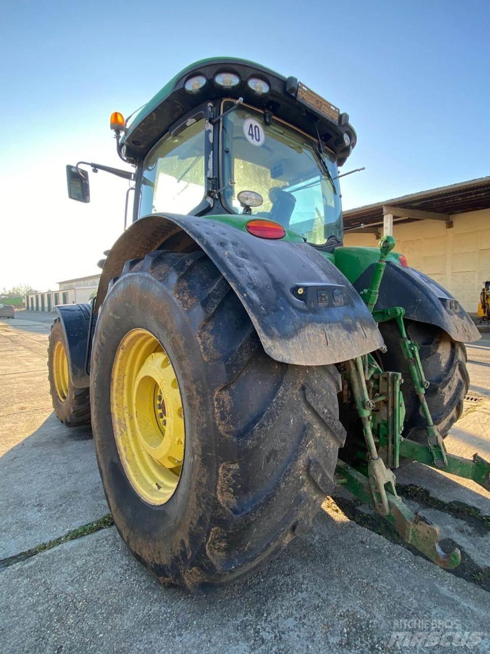 John Deere 8345 R Traktorid