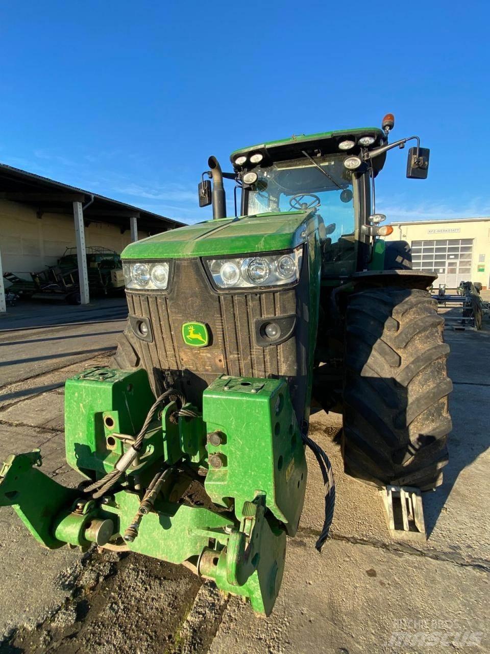 John Deere 8345 R Traktorid