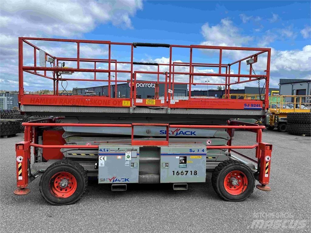 SkyJack SJ 9241 Käärtõstukid