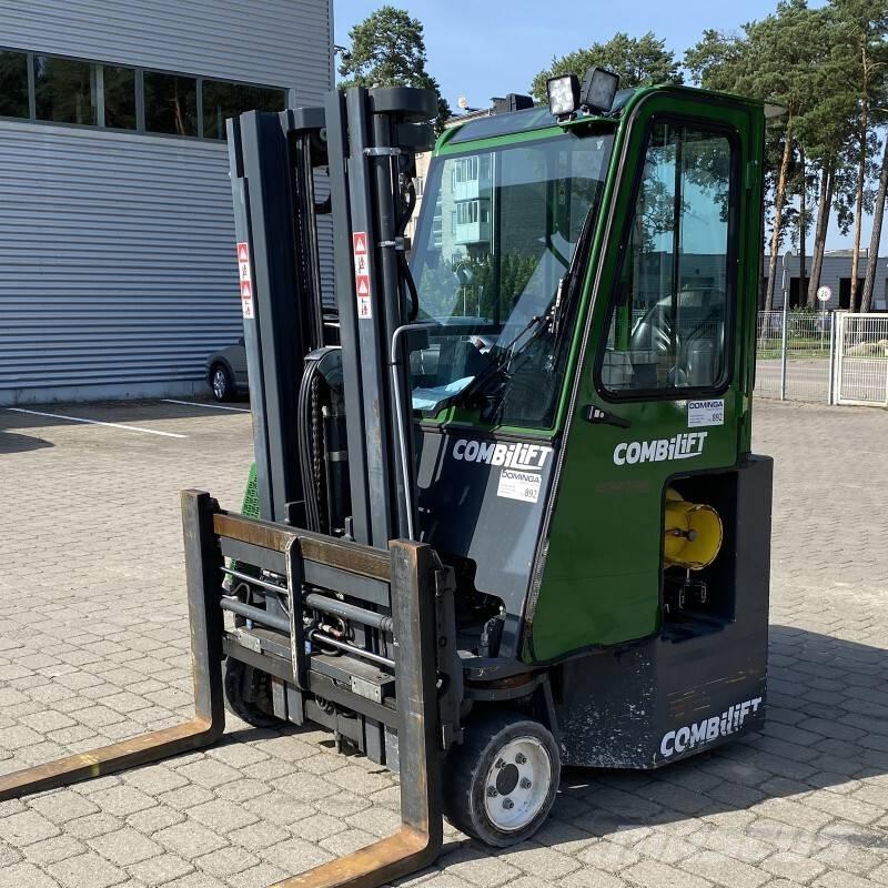 Combilift CB 2500 Neljasuuna lükandmastiga tõstukid