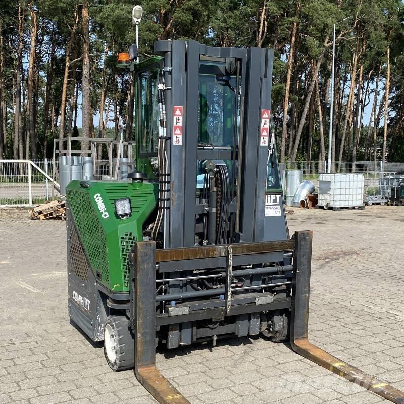 Combilift CB 2500 Neljasuuna lükandmastiga tõstukid
