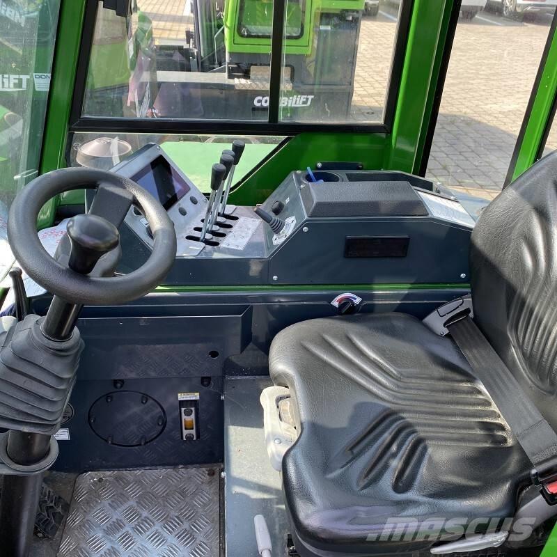 Combilift CB 2500 Neljasuuna lükandmastiga tõstukid