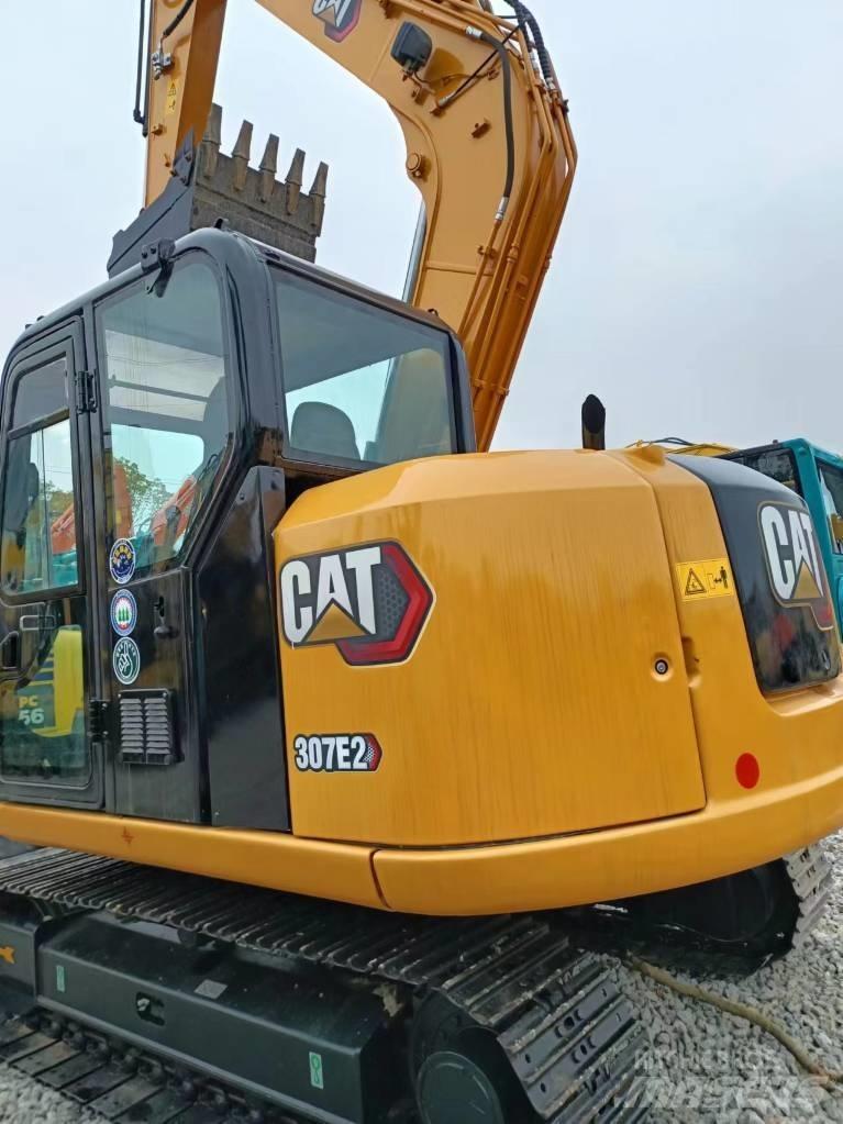 CAT 307 Roomikekskavaatorid