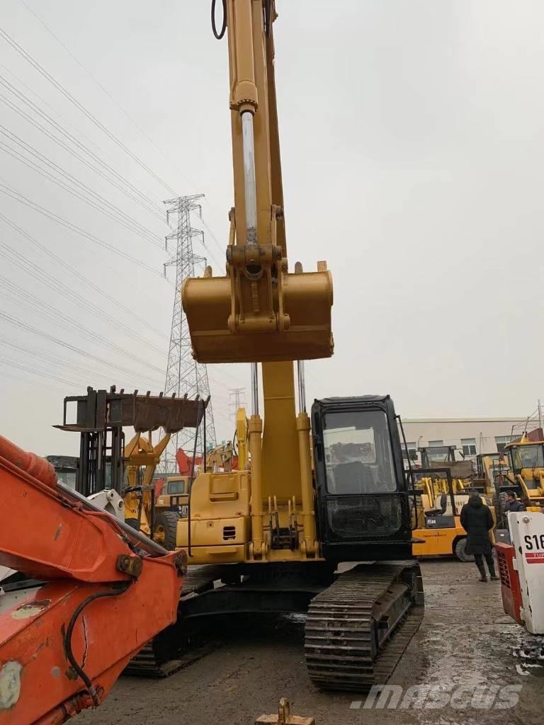 CAT 320C Roomikekskavaatorid